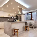 Orava Apartment *