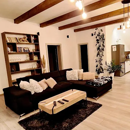 Orava Apartment *