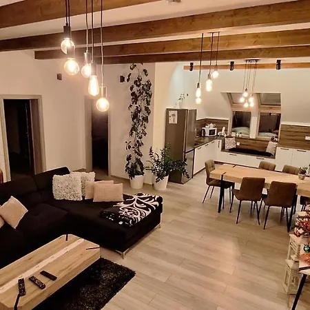 Orava Apartment *