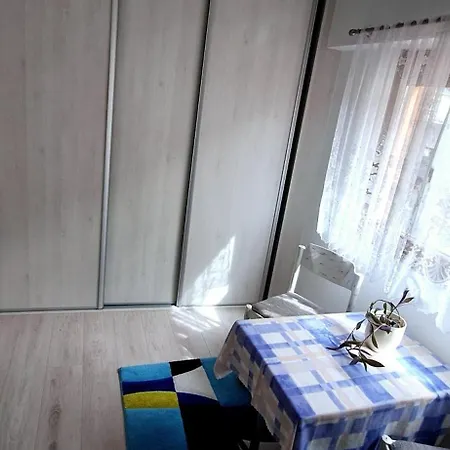 Orava Apartment *