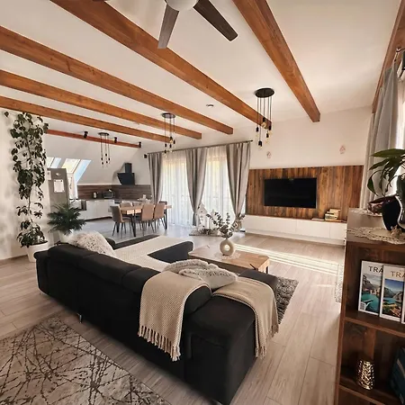 Orava Апартаменты *